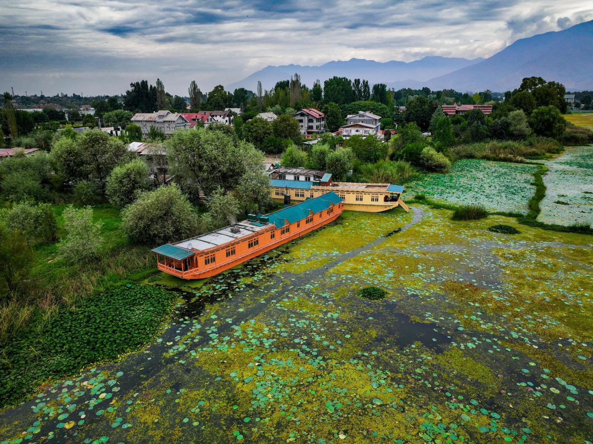 Hotel Kings Houseboats Srīnagar Zewnętrze zdjęcie